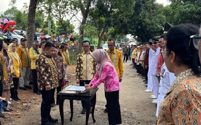 Bupati Subang Lantik 126 Pejabat, Diantaranya 12 Camat dan 3 Lurah | TINTAHIJAU.com