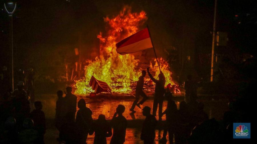 43 Orang Jadi Tersangka Kerusuhan Aksi Unjuk Rasa di Jakarta | TINTAHIJAU.com