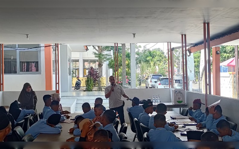 ‎Bangun Karakter Pelajar, Polres Majalengka Tanamkan Kesadaran Hukum Sejak Dini | TINTAHIJAU.com