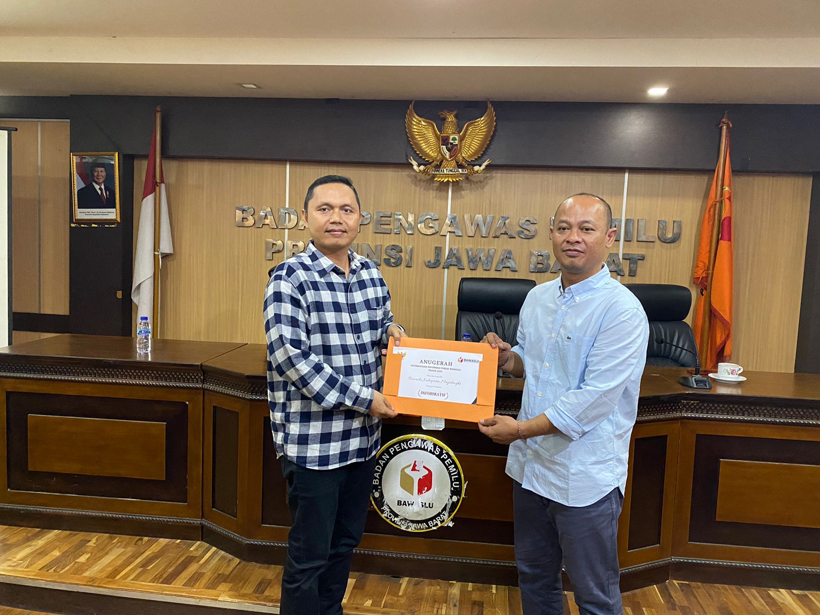 ‎Bawaslu Majalengka Raih Predikat Informatif dalam Pengelolaan Informasi Publik | TINTAHIJAU.com