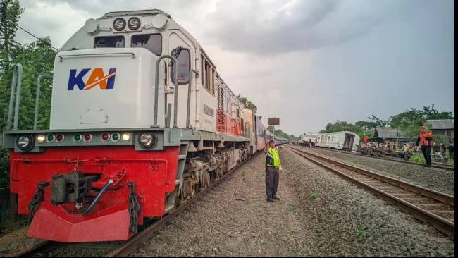 Terkait Peristiwa Anjloknya KA Purwojaya, KAI Masih Selidiki Penyebabnya | TINTAHIJAU.com
