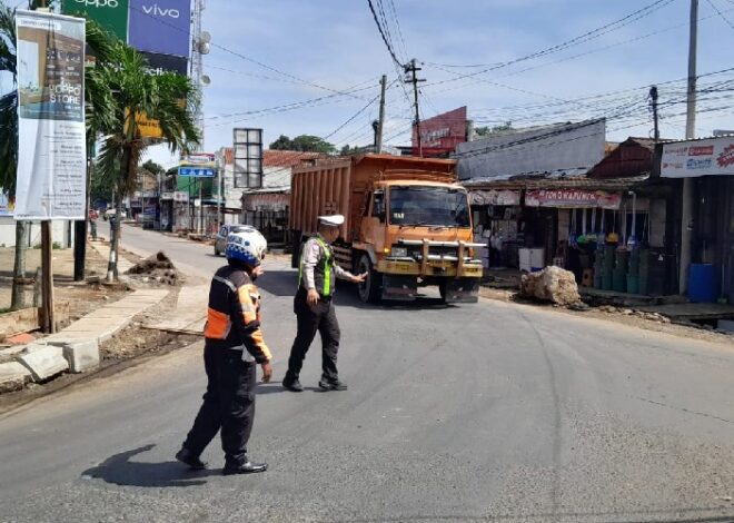 Tekan Angka Kecelakaan, Dishub Subang Larang Truk Sumbu 3 Ke Atas Melintas Jalur Tegal Kalapa–Kalijati | TINTAHIJAU.com