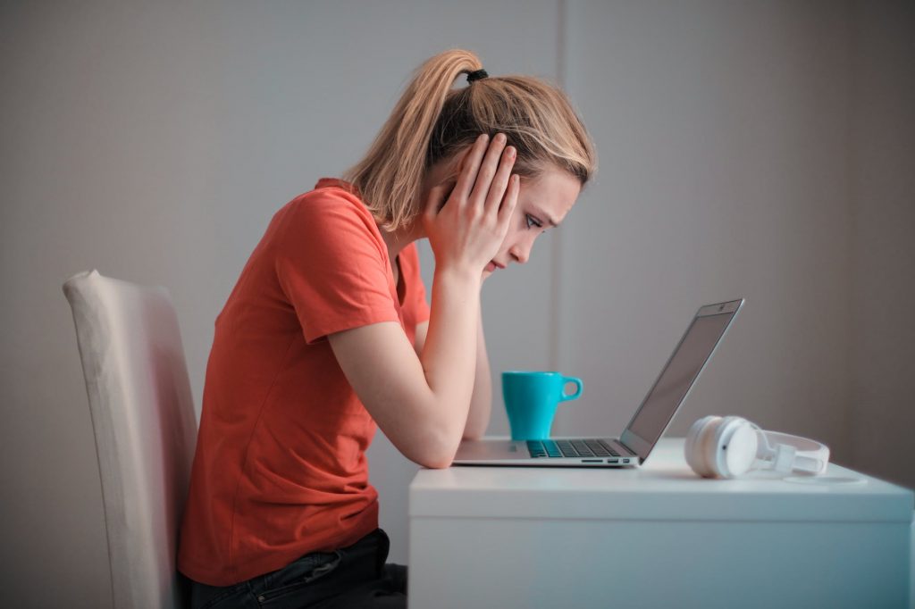 Tips Mengatasi Mood yang Buruk, Biar Makin Semangat Belajar!